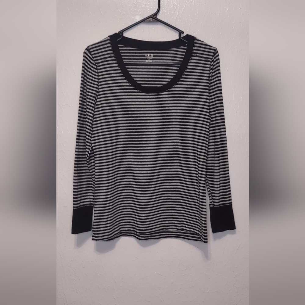 Black And Gray Striped Women's Petite Long Sleeve‎ Shirt Size PL